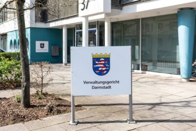 Darmstadt: Beziehung mit Häftling – Gericht bestätigt Entlassung von Vollzugsbeamtin